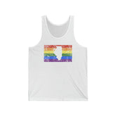 Illinois Pride Flag Tank: Rainbow LGBTQ+ State Silhouette Distressed Tank-Top
